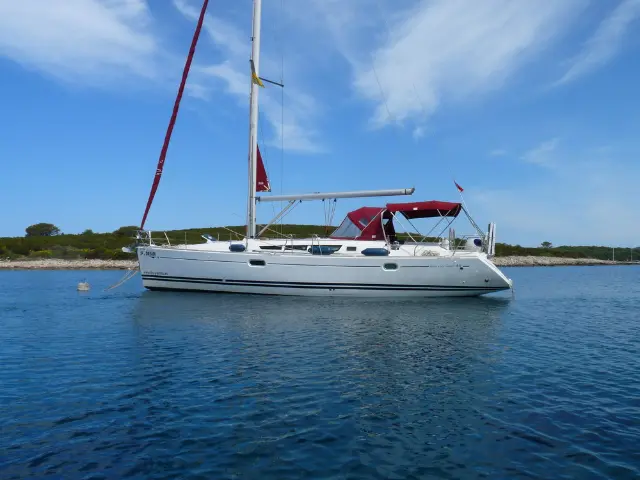 Sun Odyssey 45 - External image