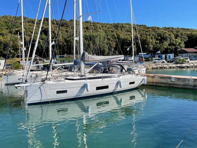 Bavaria C45 Style - External image
