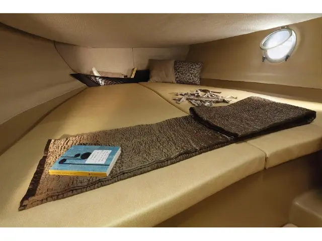 Sessa Marine Key Largo 20 - Interior image