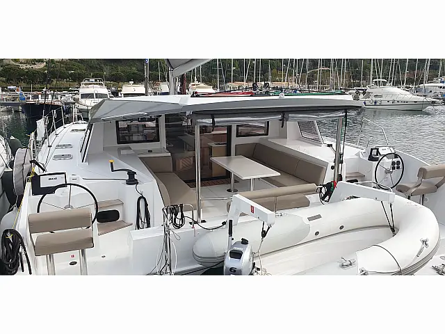 Nautitech 40 Open - Slika vanjska