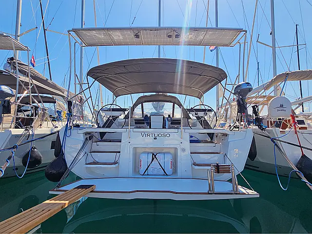 Dufour 44 Grand Large - External image