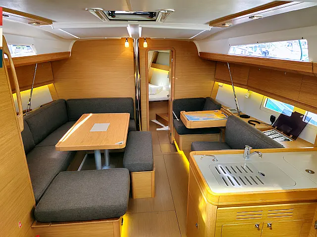 Dufour 412 Grand large - Interior image