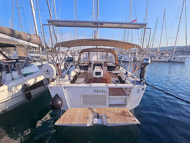 Dufour 390 Grand Large - Slika vanjska